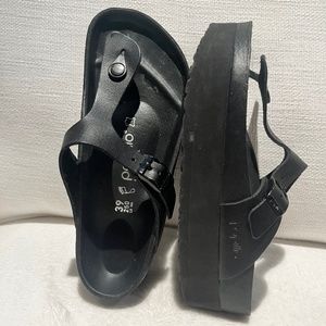 Birkenstock Gizeh Platform Sandal